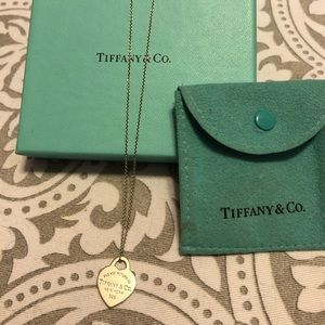 Authentic Tiffany & Co. return to Tiffany necklace